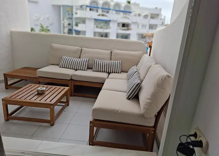 Puerto Marina Palace
